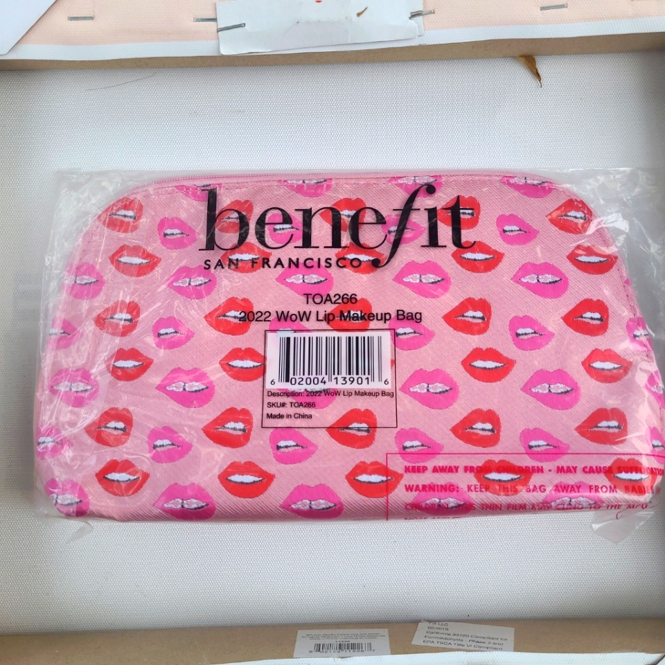 Brand New Benefit Cosmetics Makseup Bag